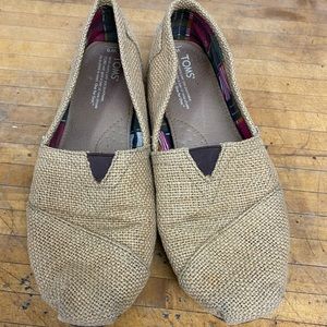 Burlap toms